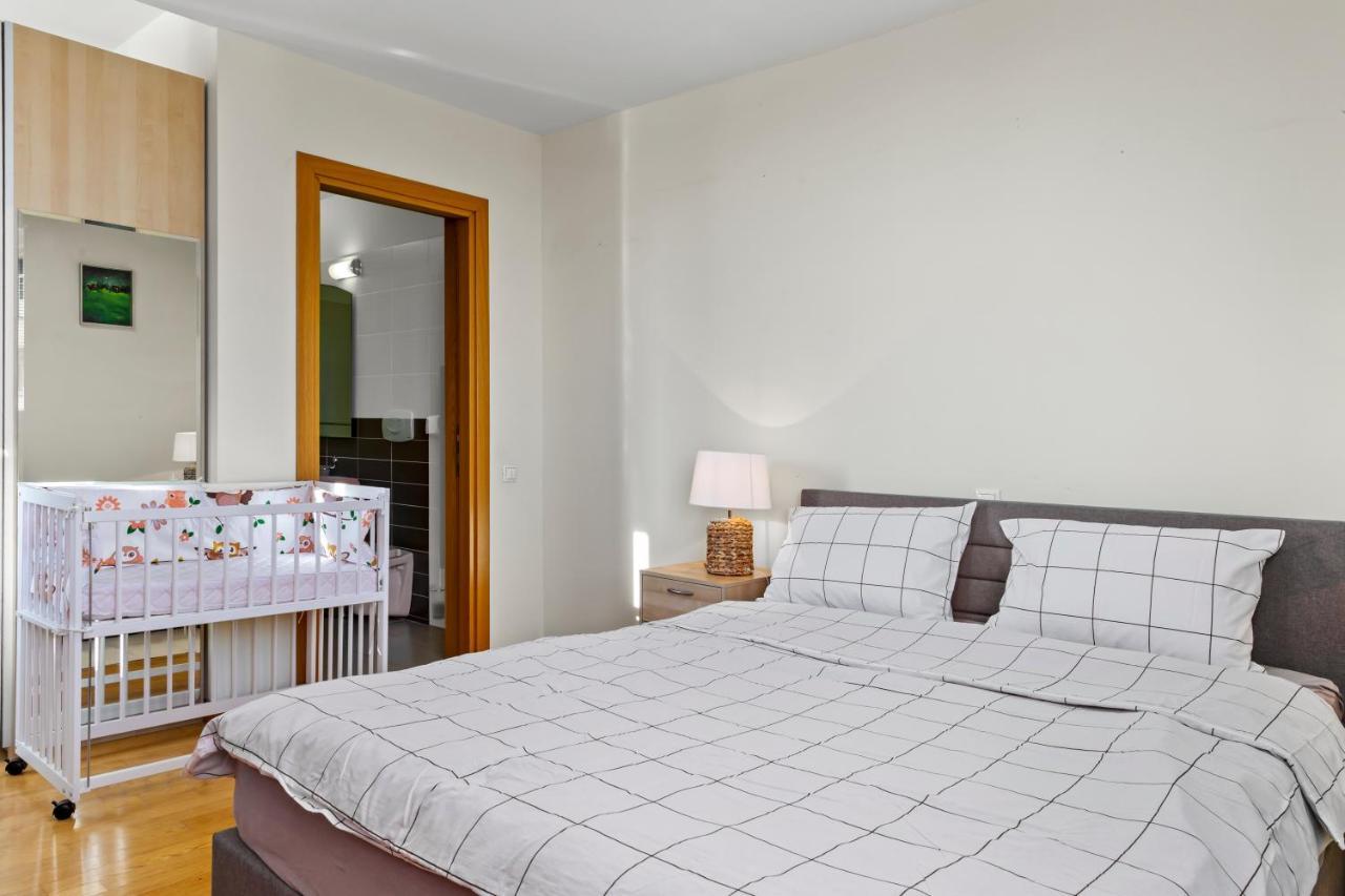 125 Sqm Family Friendly With Kids Room Bukareszt Zewnętrze zdjęcie