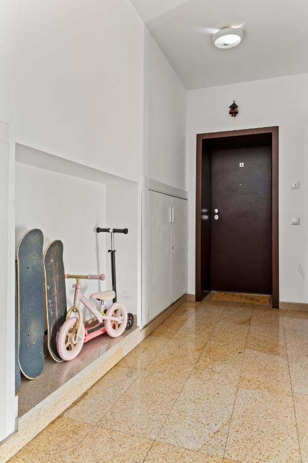 125 Sqm Family Friendly With Kids Room Bukareszt Zewnętrze zdjęcie
