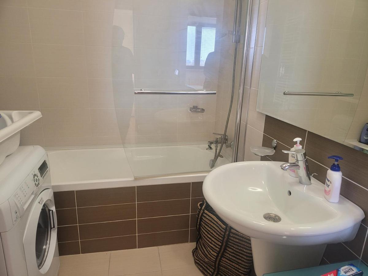 125 Sqm Family Friendly With Kids Room Bukareszt Zewnętrze zdjęcie